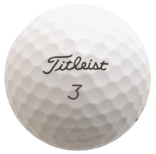Cargar imagen en el visor de la galería, 50 Balles de golf d&#39;occasion - Mix Titleist Qualité AAA - Horslimits - balles de golf
